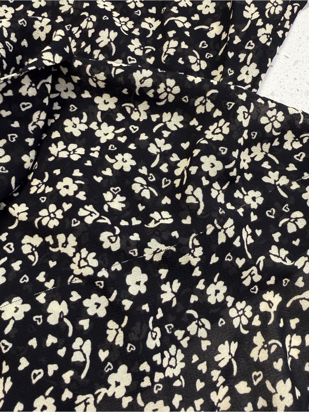 Reformation Britta Top Floral Tie Front Black Cream VNeck Short Sleeve NWT Large - Picture 14 of 14